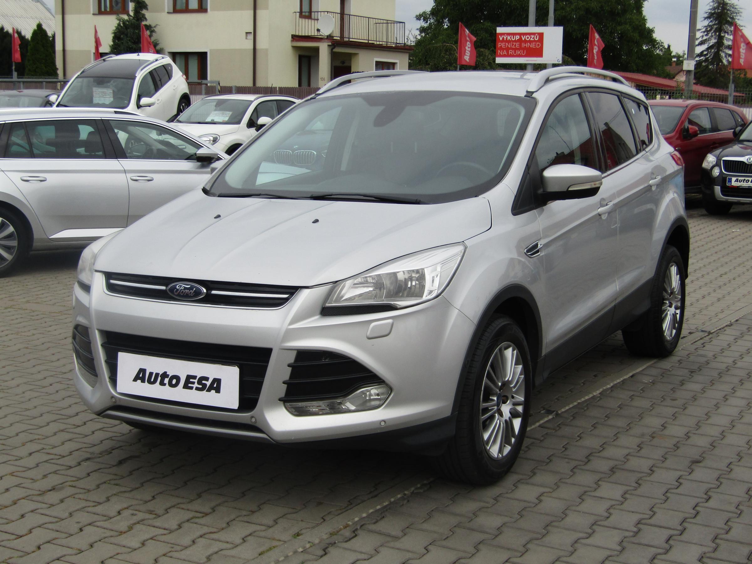 Ford Kuga, 2013 - pohled č. 3