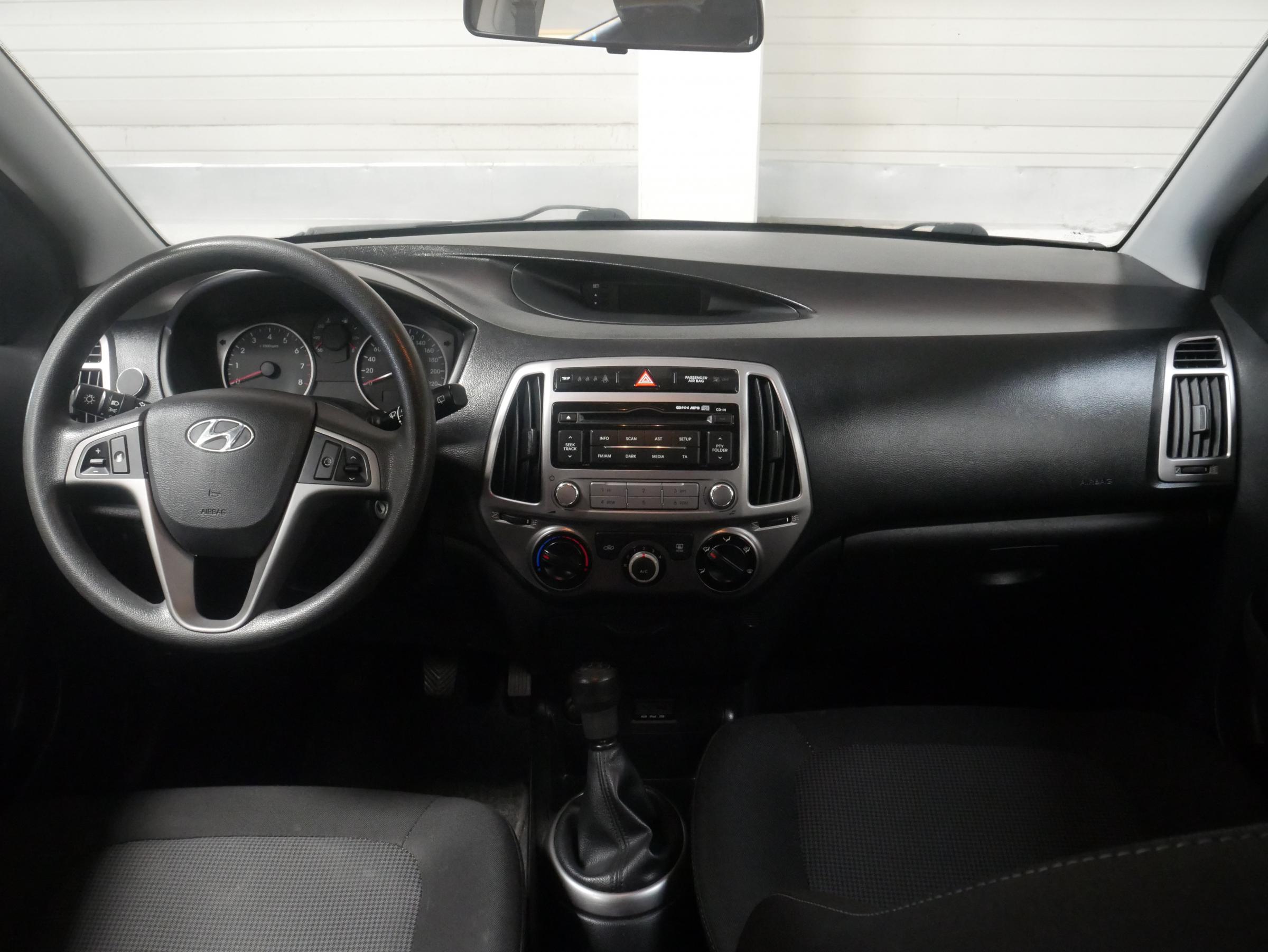Hyundai i20, 2012 - pohled č. 13