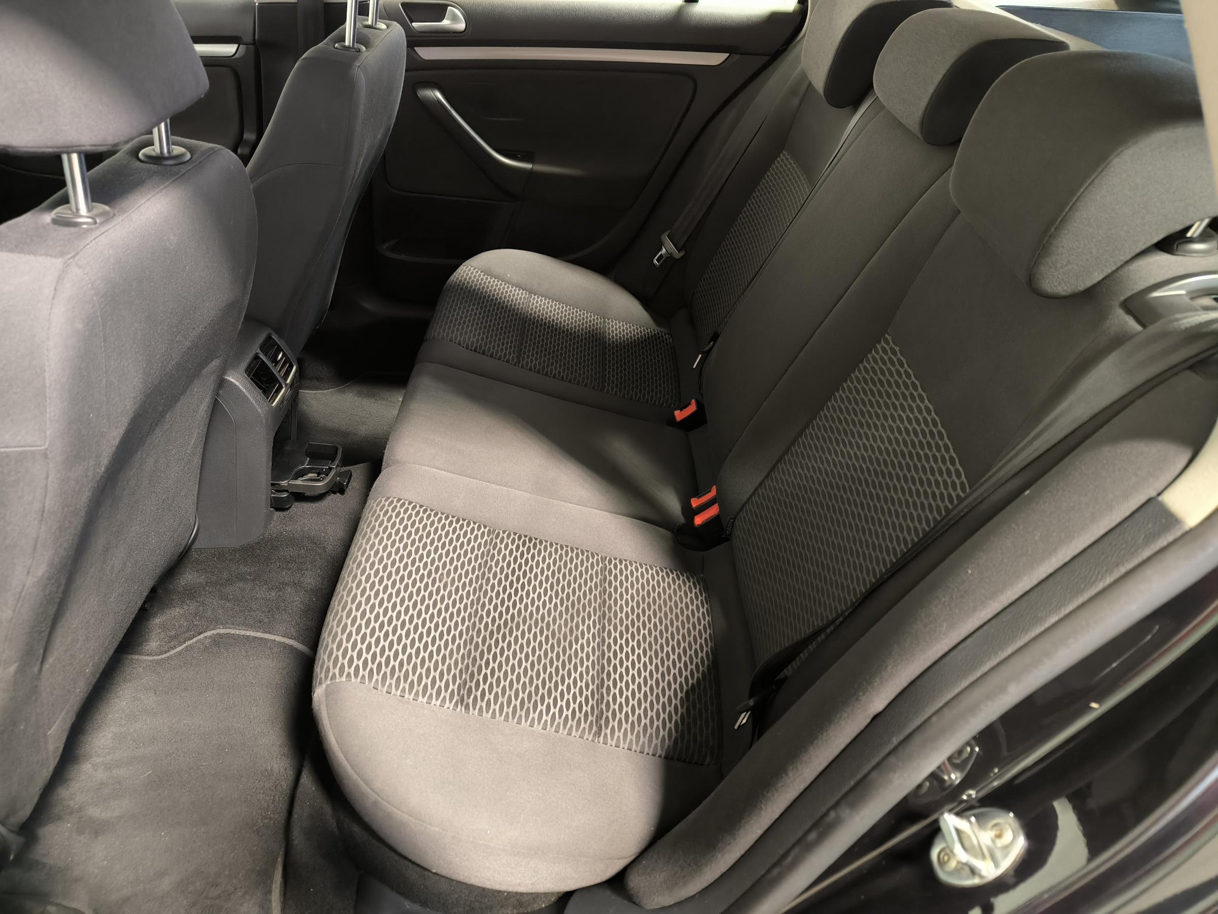 Volkswagen Golf, 2011 - pohled č. 10