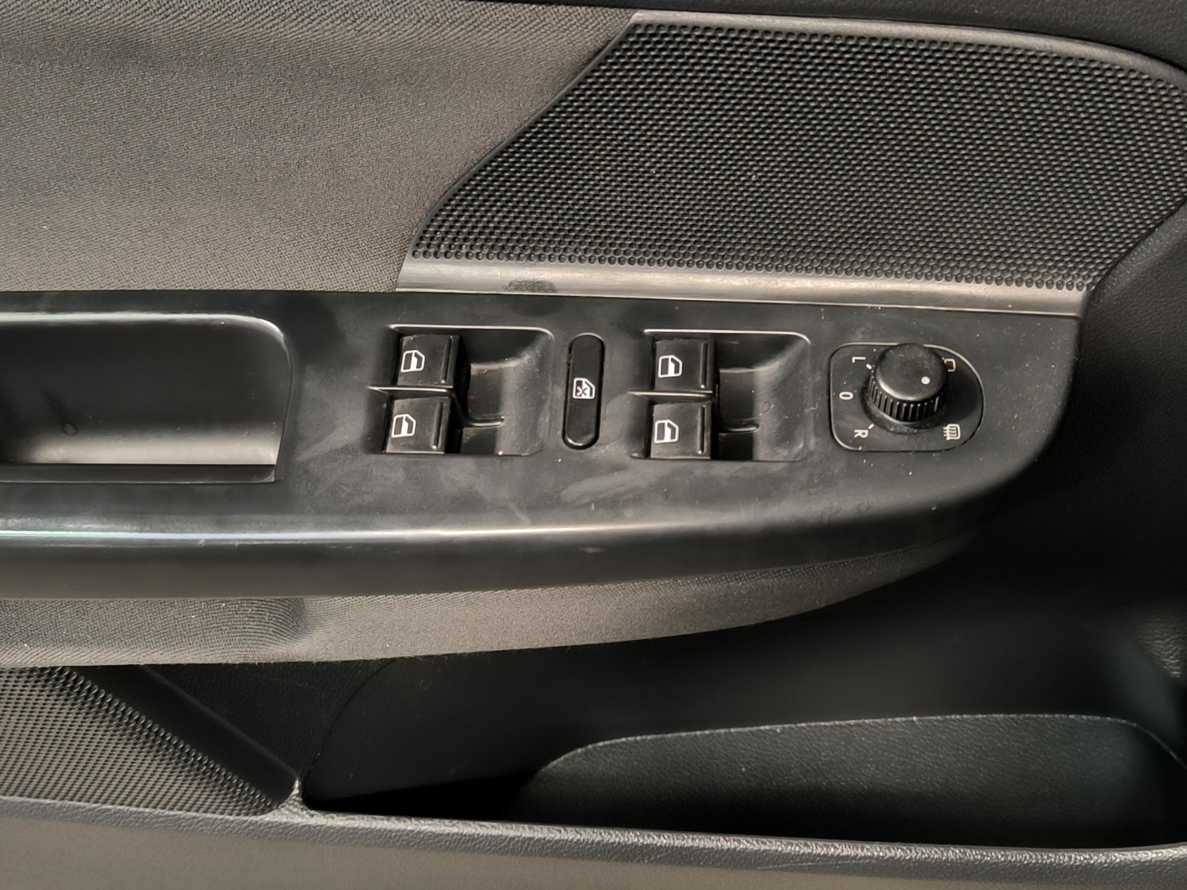 Volkswagen Golf, 2011 - pohled č. 17