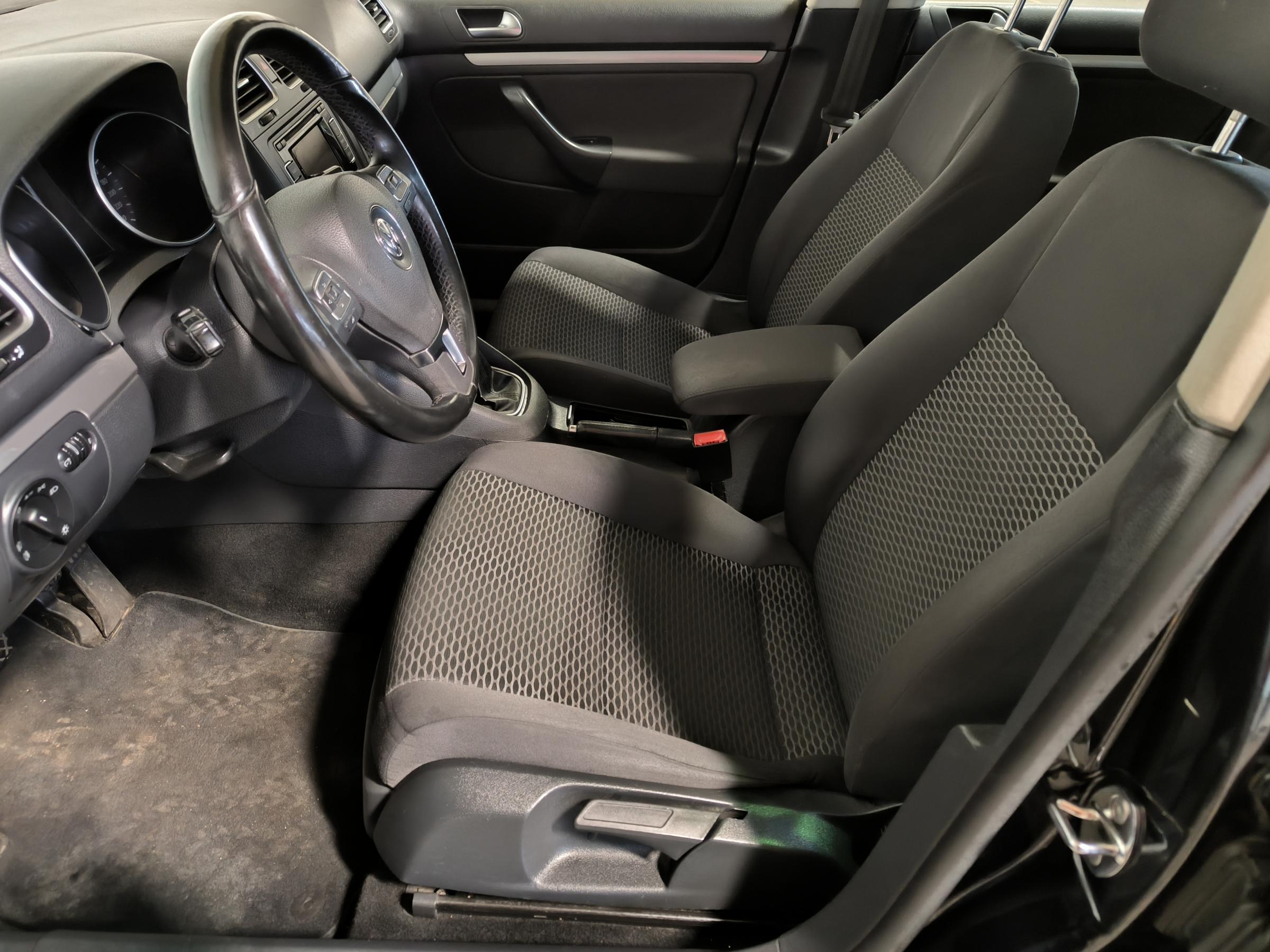 Volkswagen Golf, 2011 - pohled č. 9