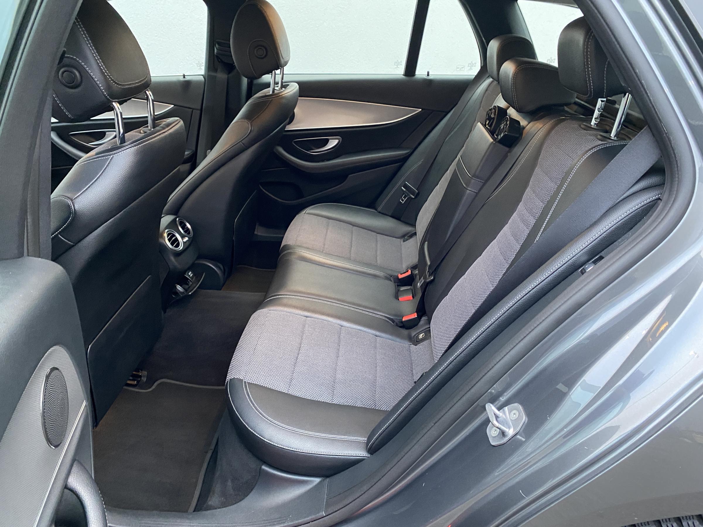 Mercedes-Benz Třída E, 2017 - pohled č. 10