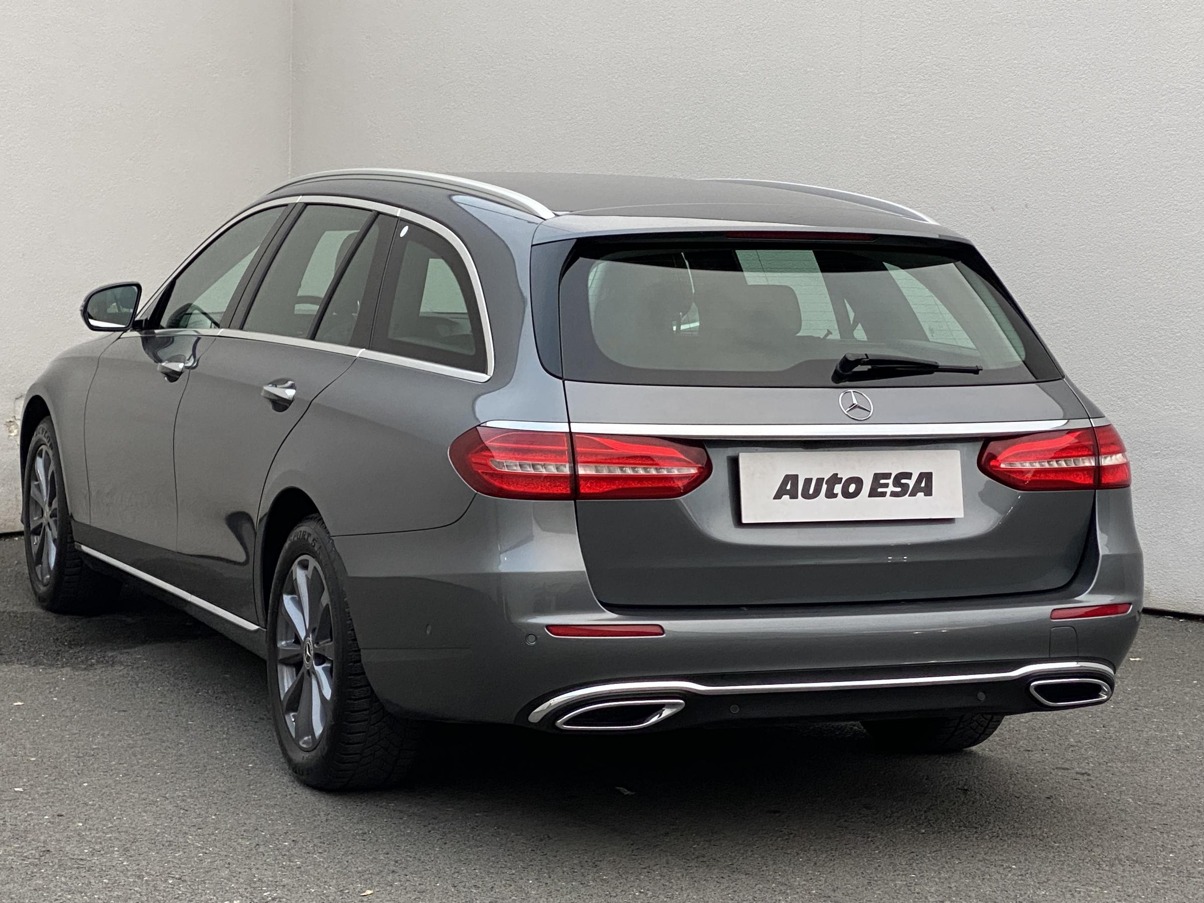 Mercedes-Benz Třída E, 2017 - pohled č. 6