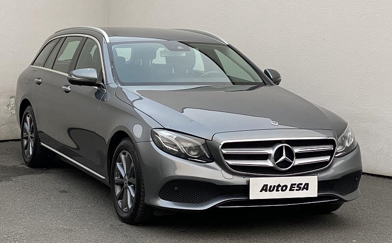 Mercedes-Benz Třída E 2.0CDi  220D