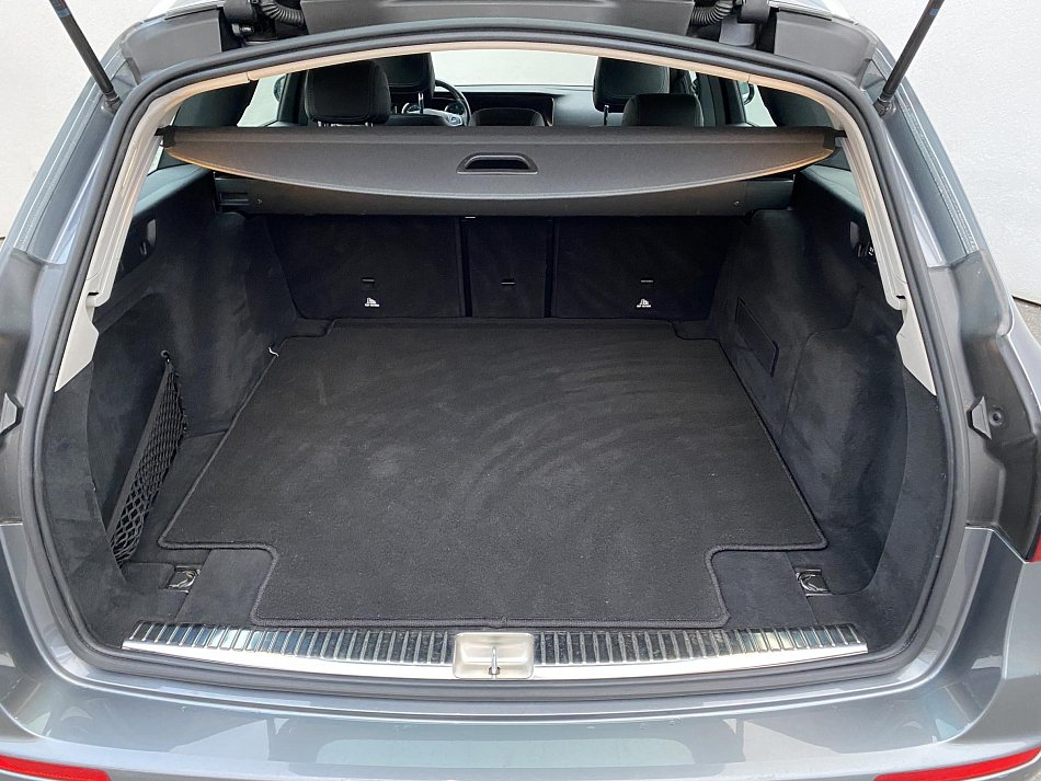 Mercedes-Benz Třída E 2.0CDi  220D