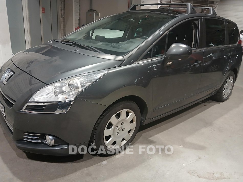 Peugeot 5008 2.0. 
