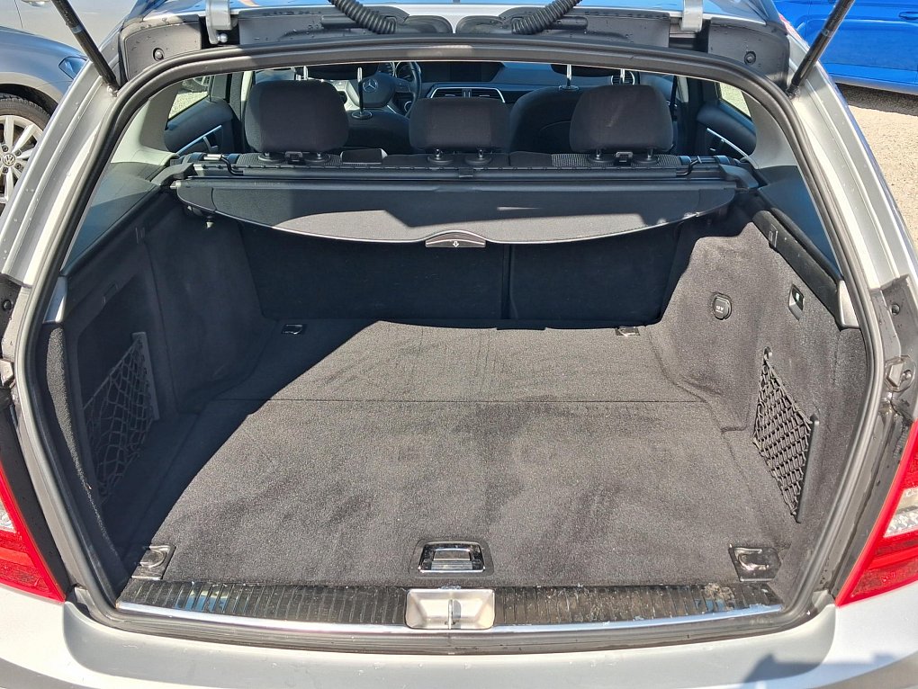 Mercedes-Benz Třída C 2.2CDi  C180