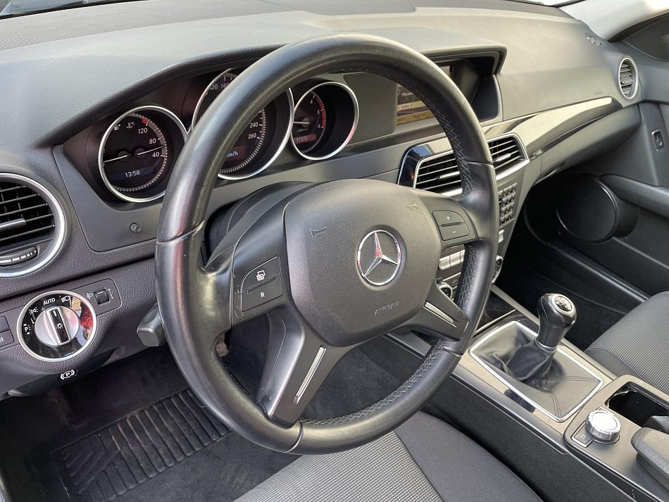 Mercedes-Benz Třída C 2.2CDi  C180