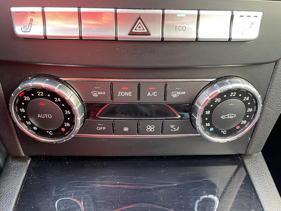 Mercedes-Benz Třída C 2.2CDi  C180