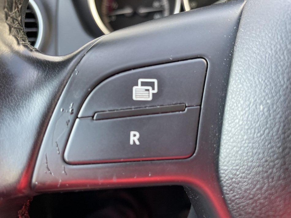 Mercedes-Benz Třída C 2.2CDi  C180