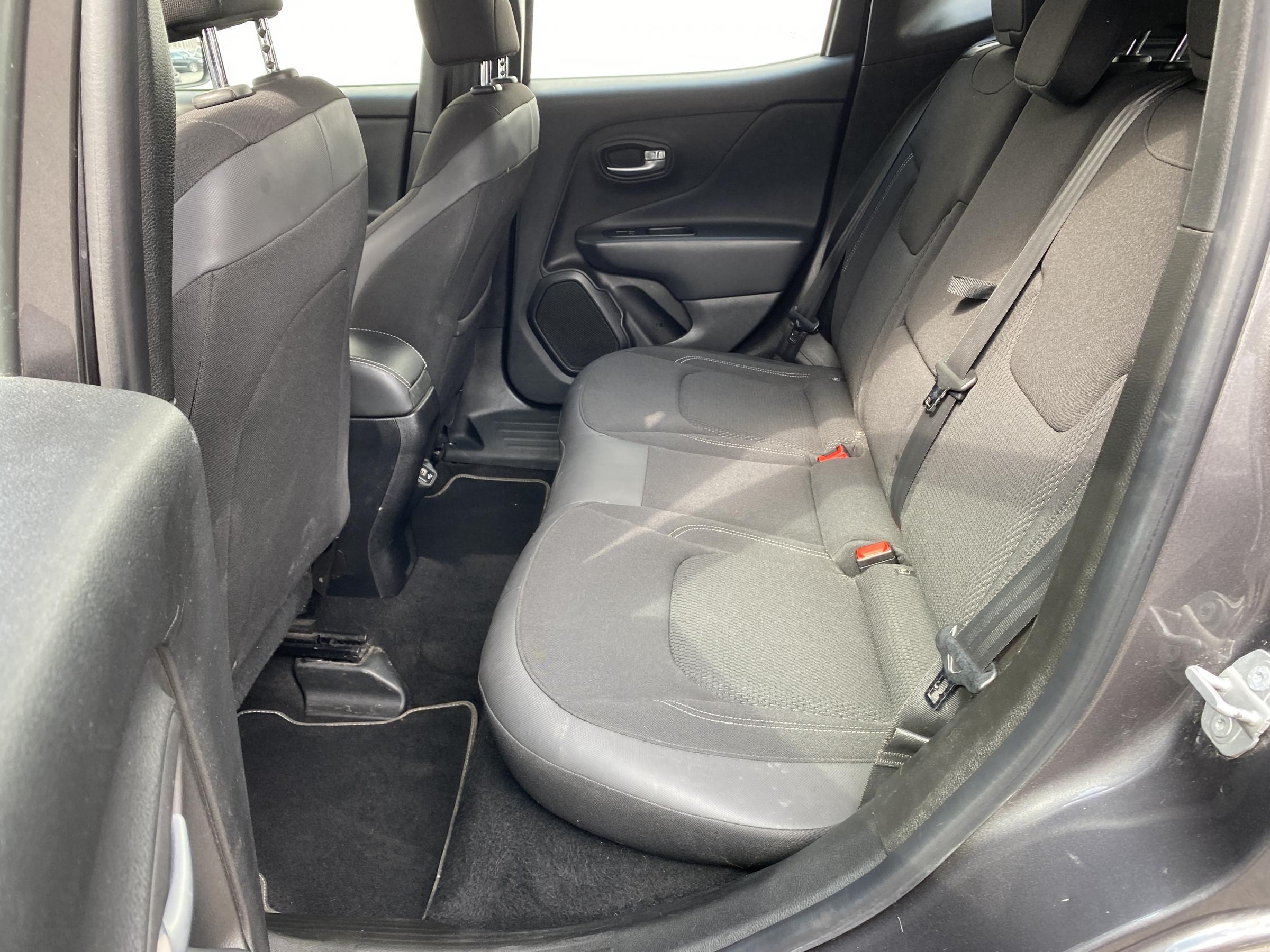 Jeep Renegade, 2019 - pohled č. 10