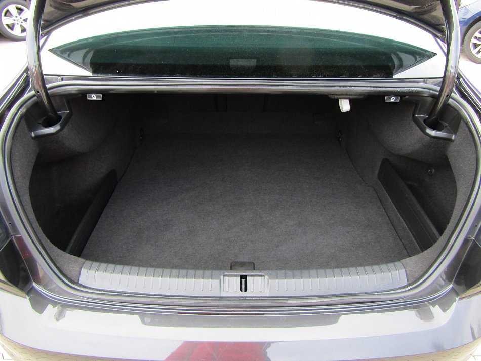 Volkswagen Passat 1.5 TSi 