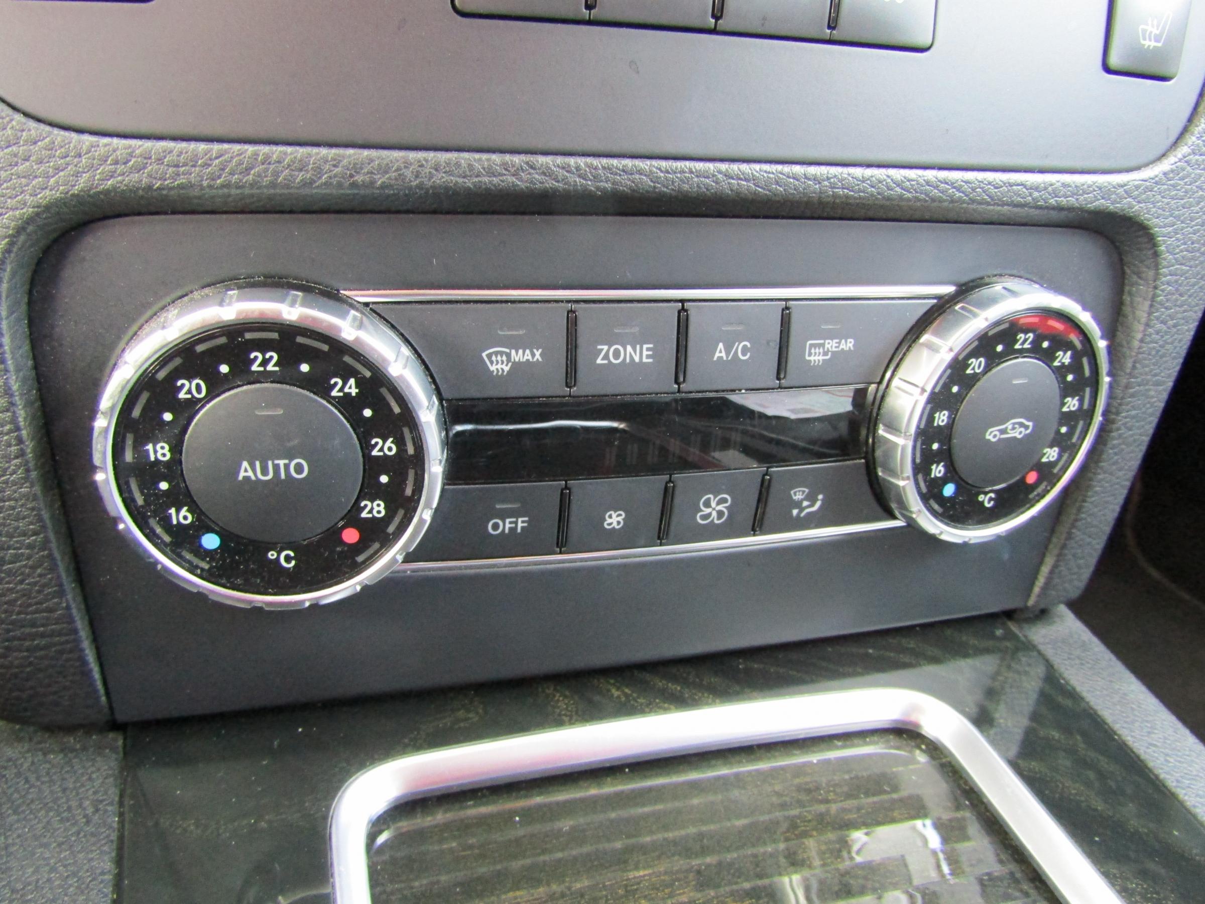 Mercedes-Benz GLK, 2013 - pohled č. 13