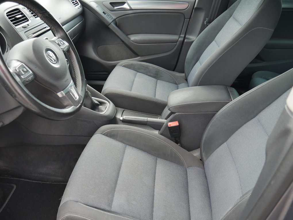 Volkswagen Golf 1.4TSi Trendline
