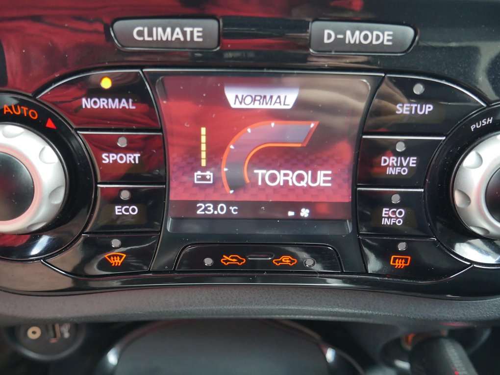 Nissan Juke 1.6i 