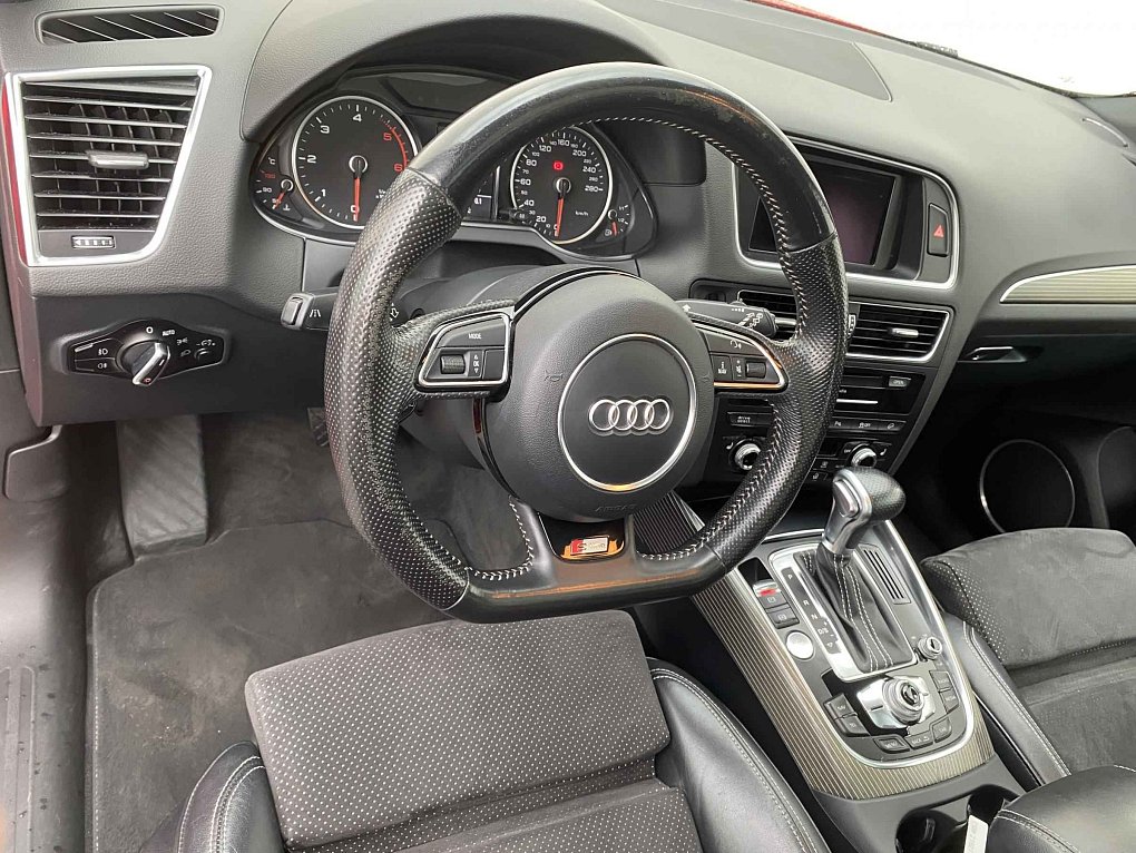 Audi Q5 3.0 TDi  Quattro