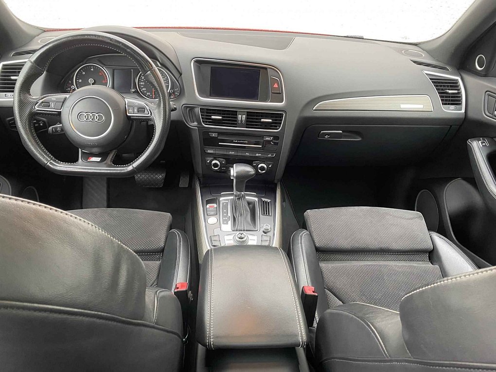 Audi Q5 3.0 TDi  Quattro