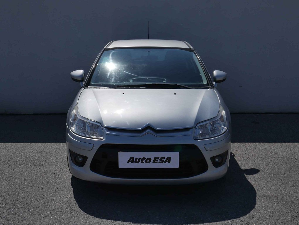 Citroën C4 1.4i 