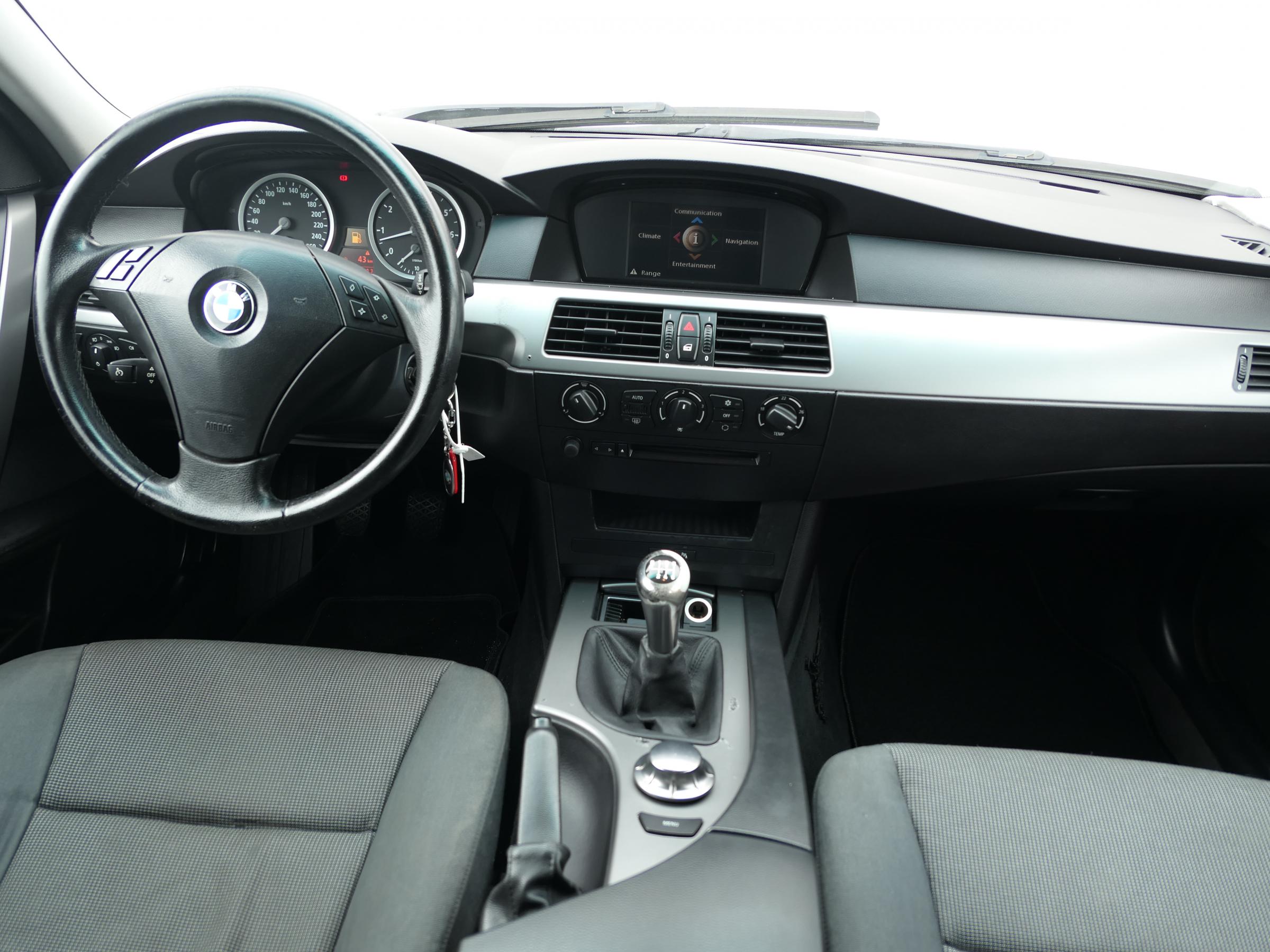 BMW Řada 5, 2003 - pohled č. 9