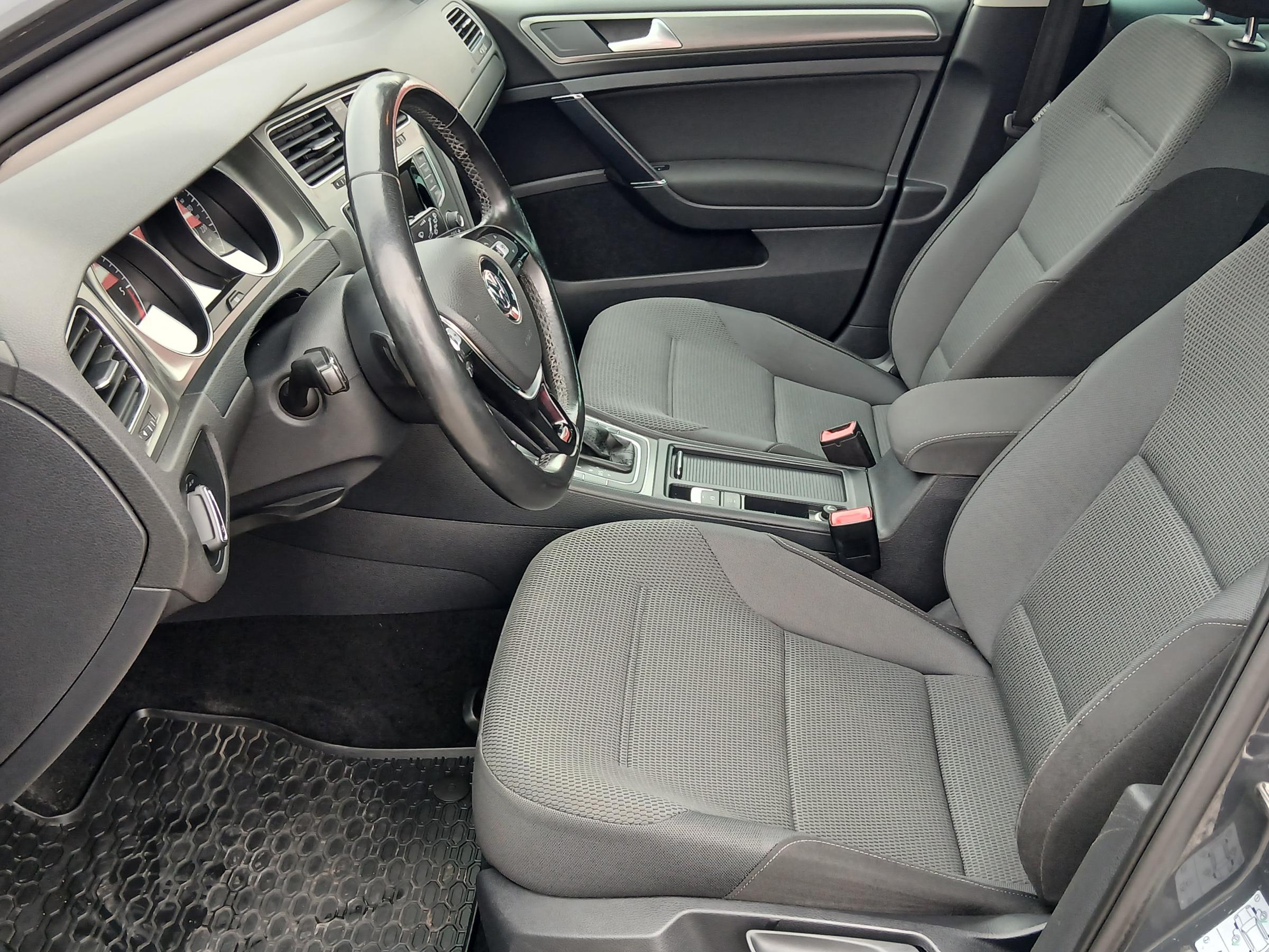 Volkswagen Golf, 2013 - pohled č. 10