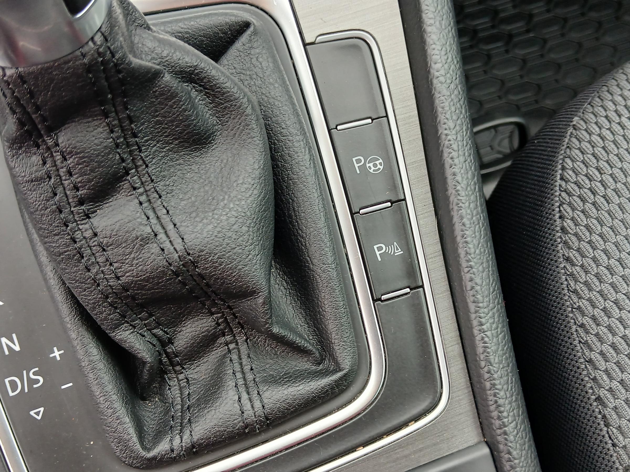 Volkswagen Golf, 2013 - pohled č. 19