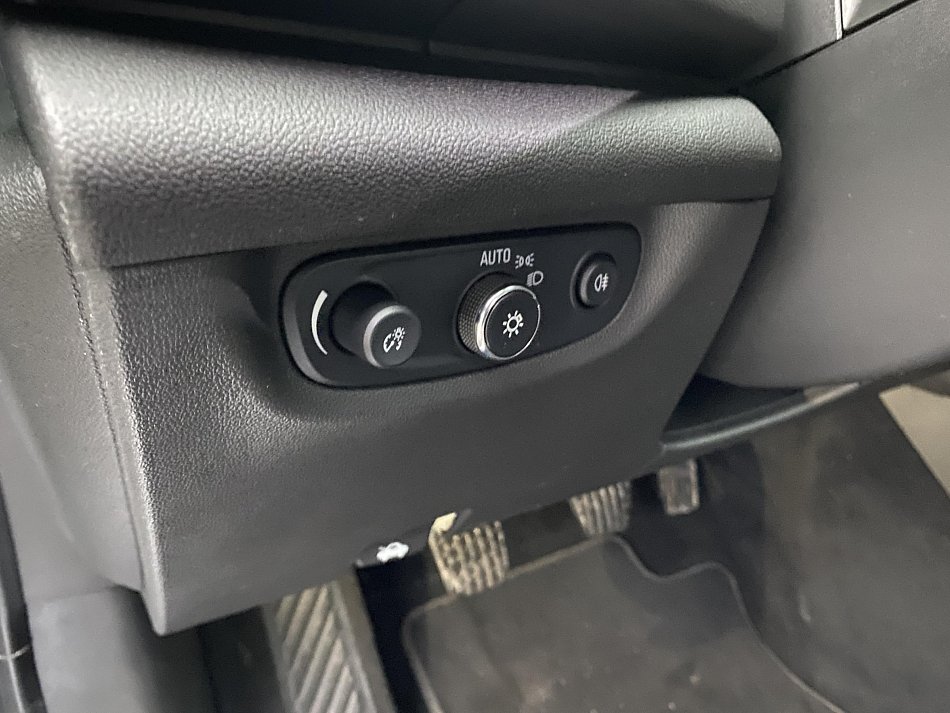 Opel Insignia 2.0CDTI  GRAND SPORT