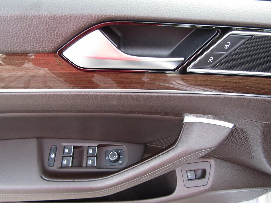 Volkswagen Passat 2.0 TDi 