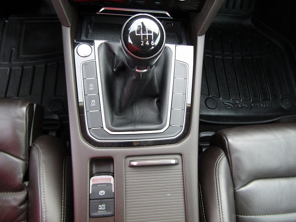 Volkswagen Passat 2.0 TDi 