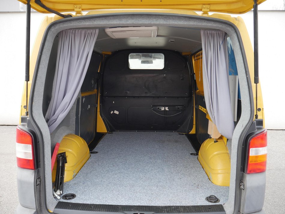 Volkswagen Transporter 2.0TDi 