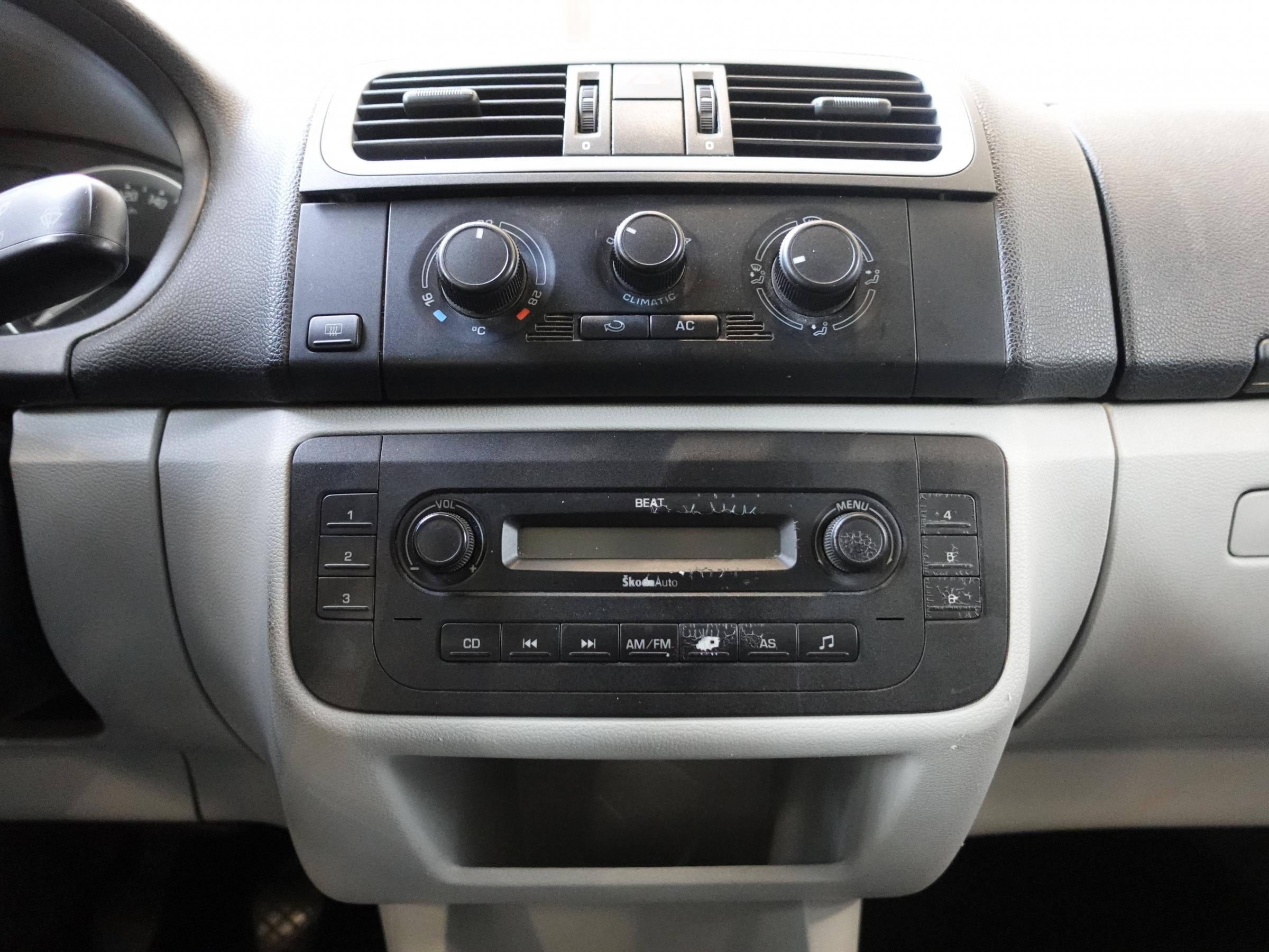 Škoda Roomster, 2006 - pohled č. 8