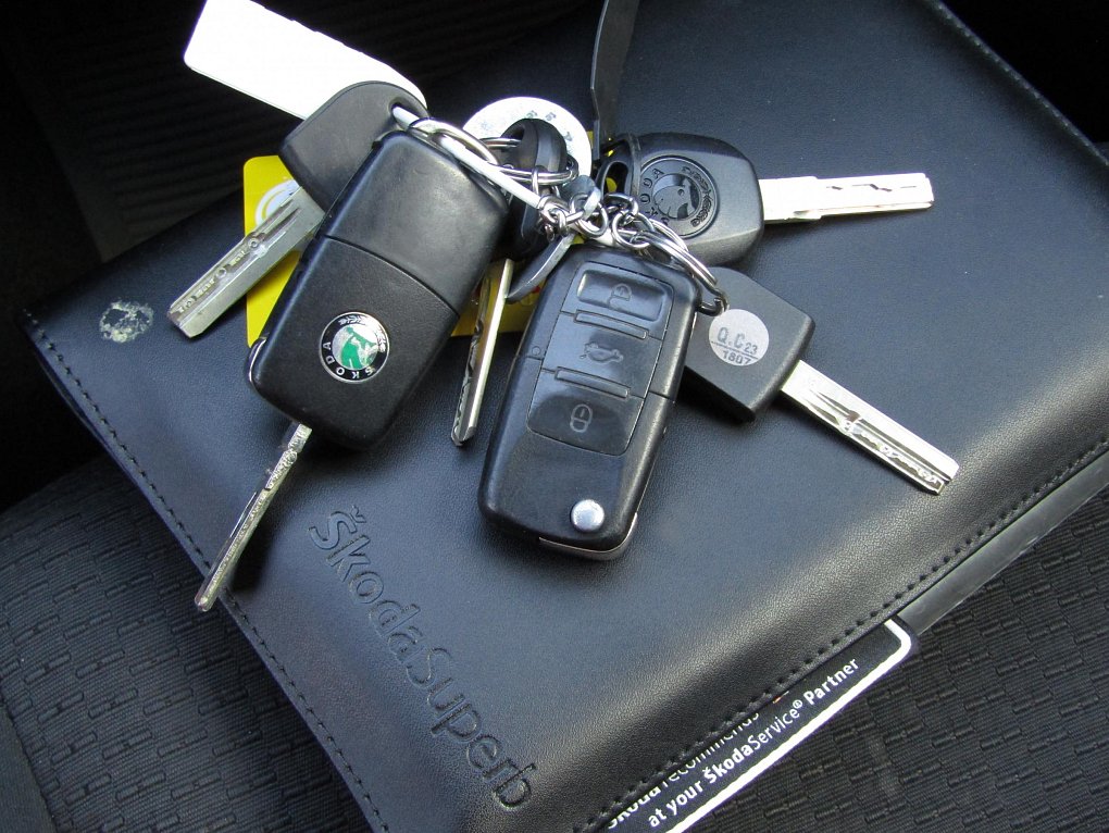 Škoda Superb II 2.0 TDi Elegance