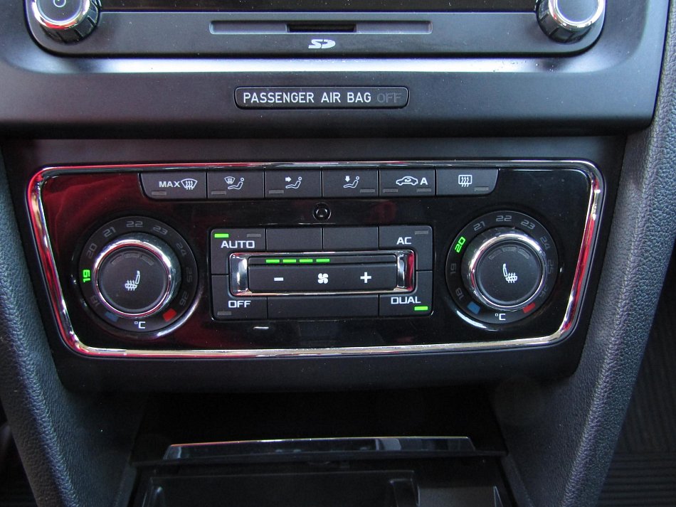 Škoda Superb II 2.0 TDi Elegance