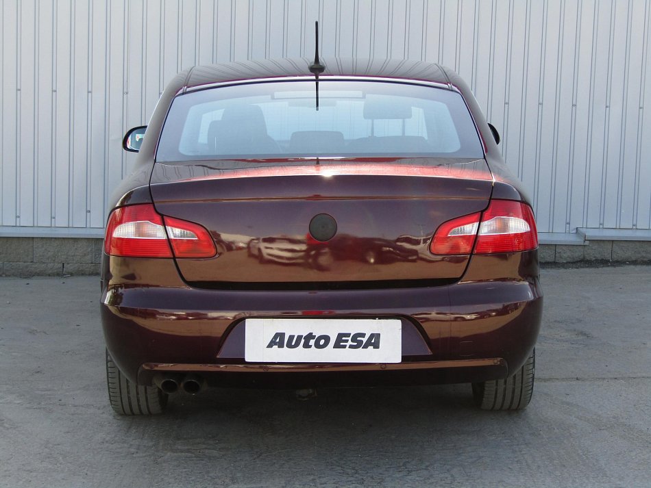 Škoda Superb II 2.0 TDi Elegance