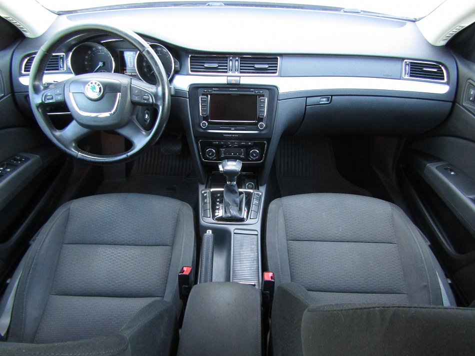 Škoda Superb II 2.0 TDi Elegance