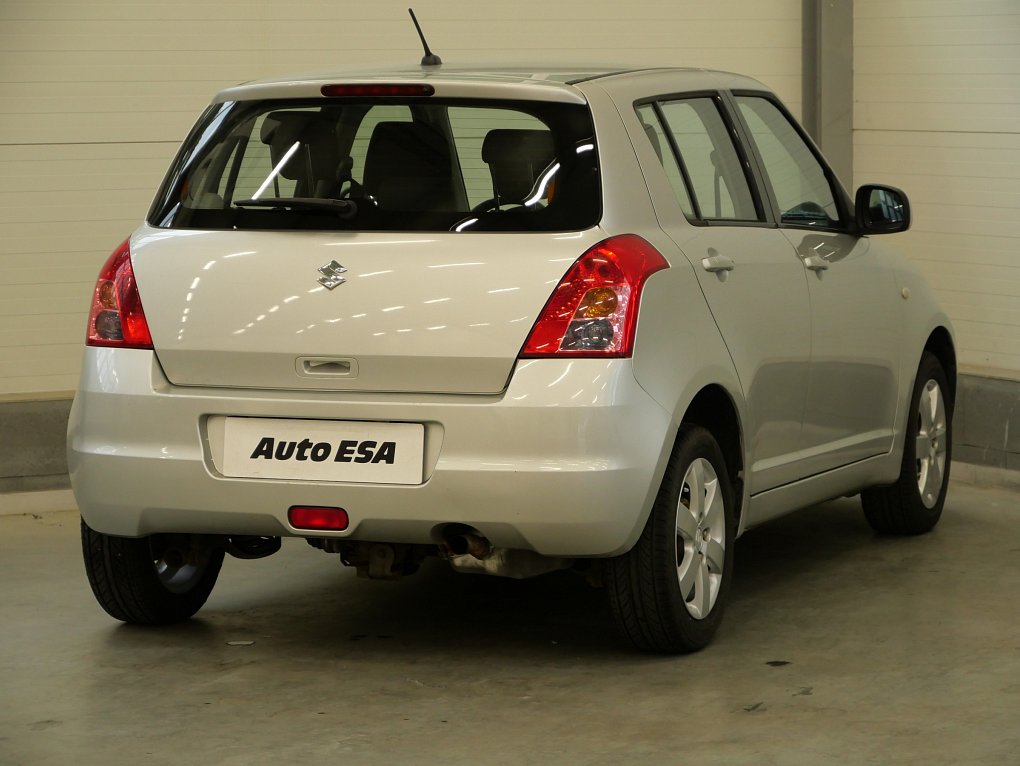 Suzuki Swift 1.3i  4x4