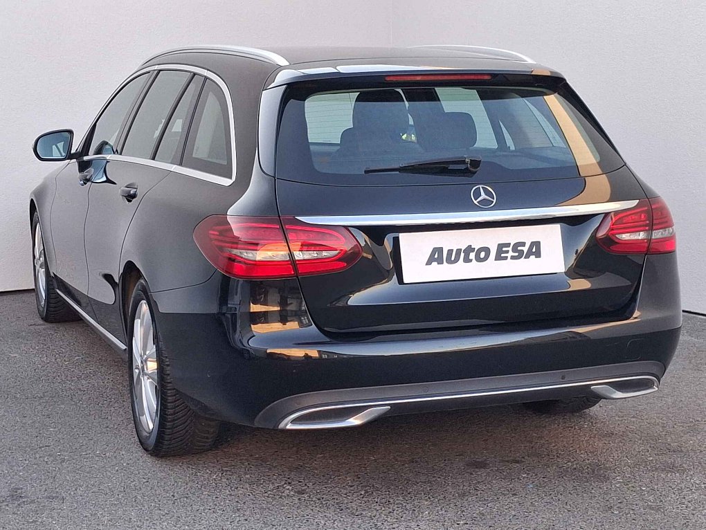 Mercedes-Benz Třída C 2.0CDi Avantgarde C220