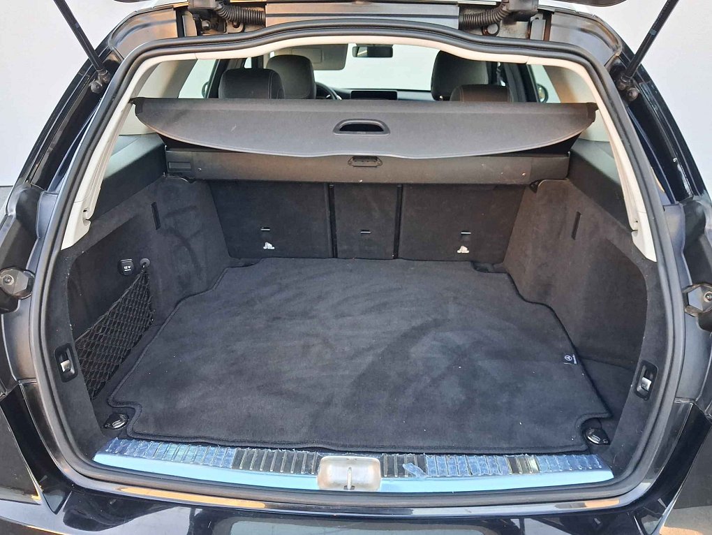 Mercedes-Benz Třída C 2.0CDi Avantgarde C220