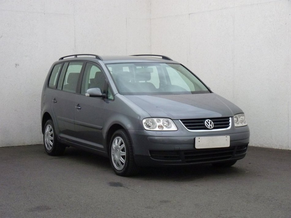 Volkswagen Touran 2.0 TDi 