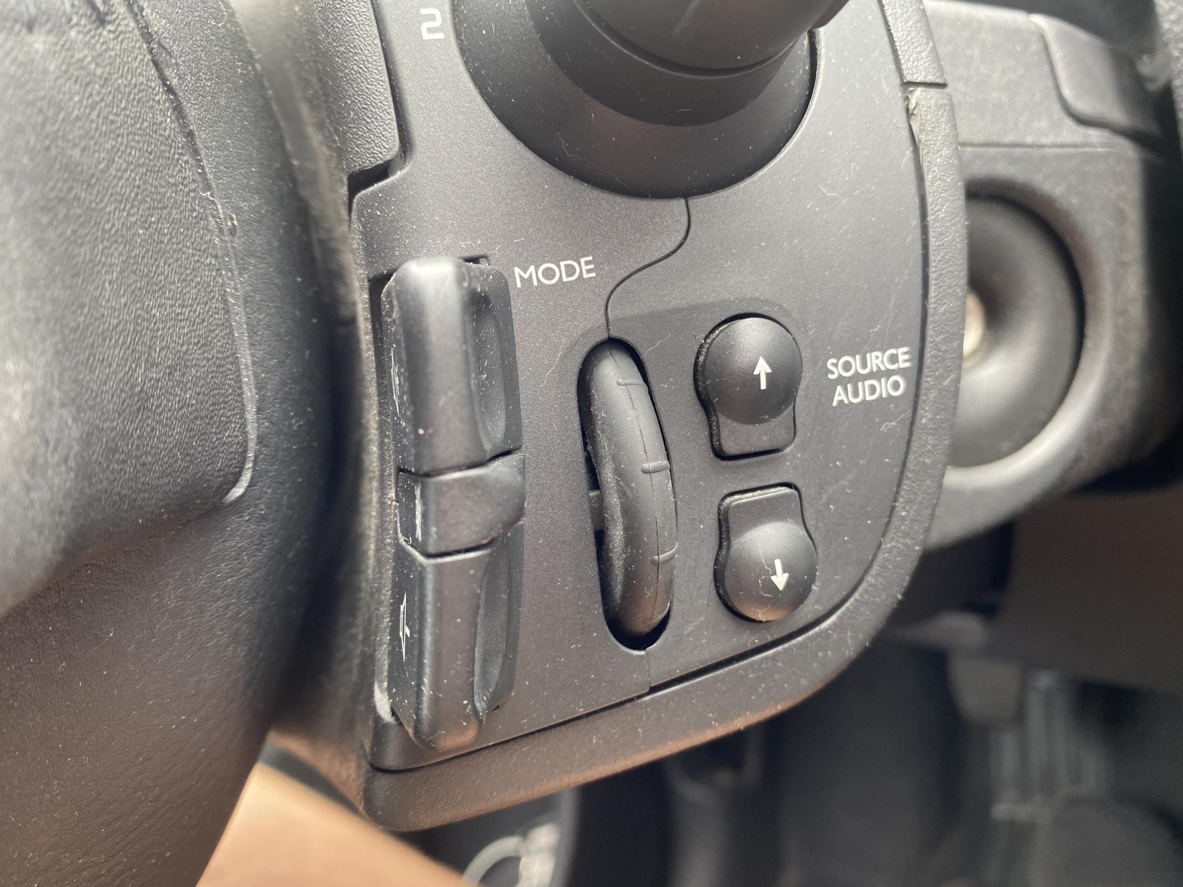 Renault Modus, 2008 - pohled č. 16