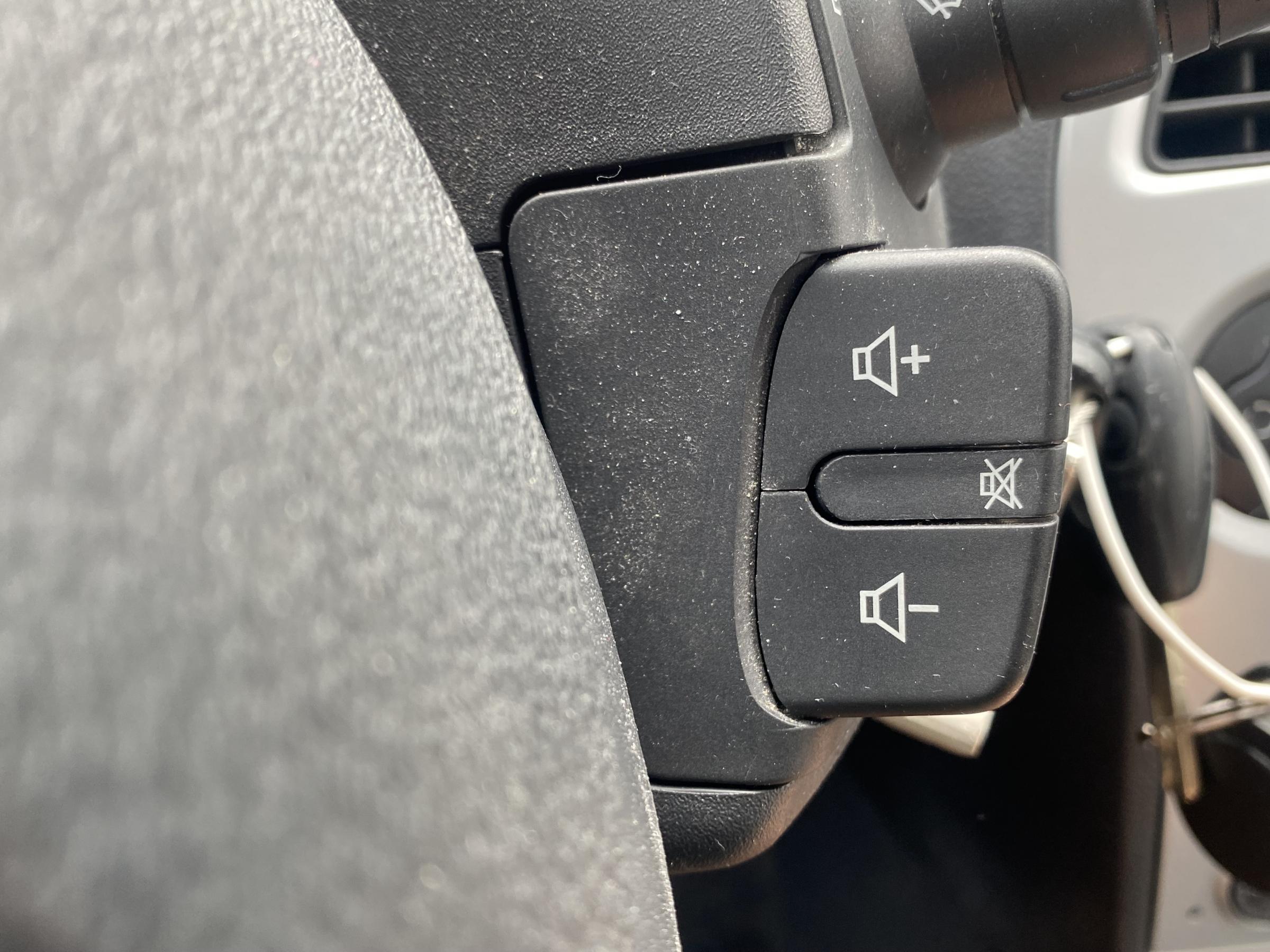 Renault Modus, 2008 - pohled č. 17