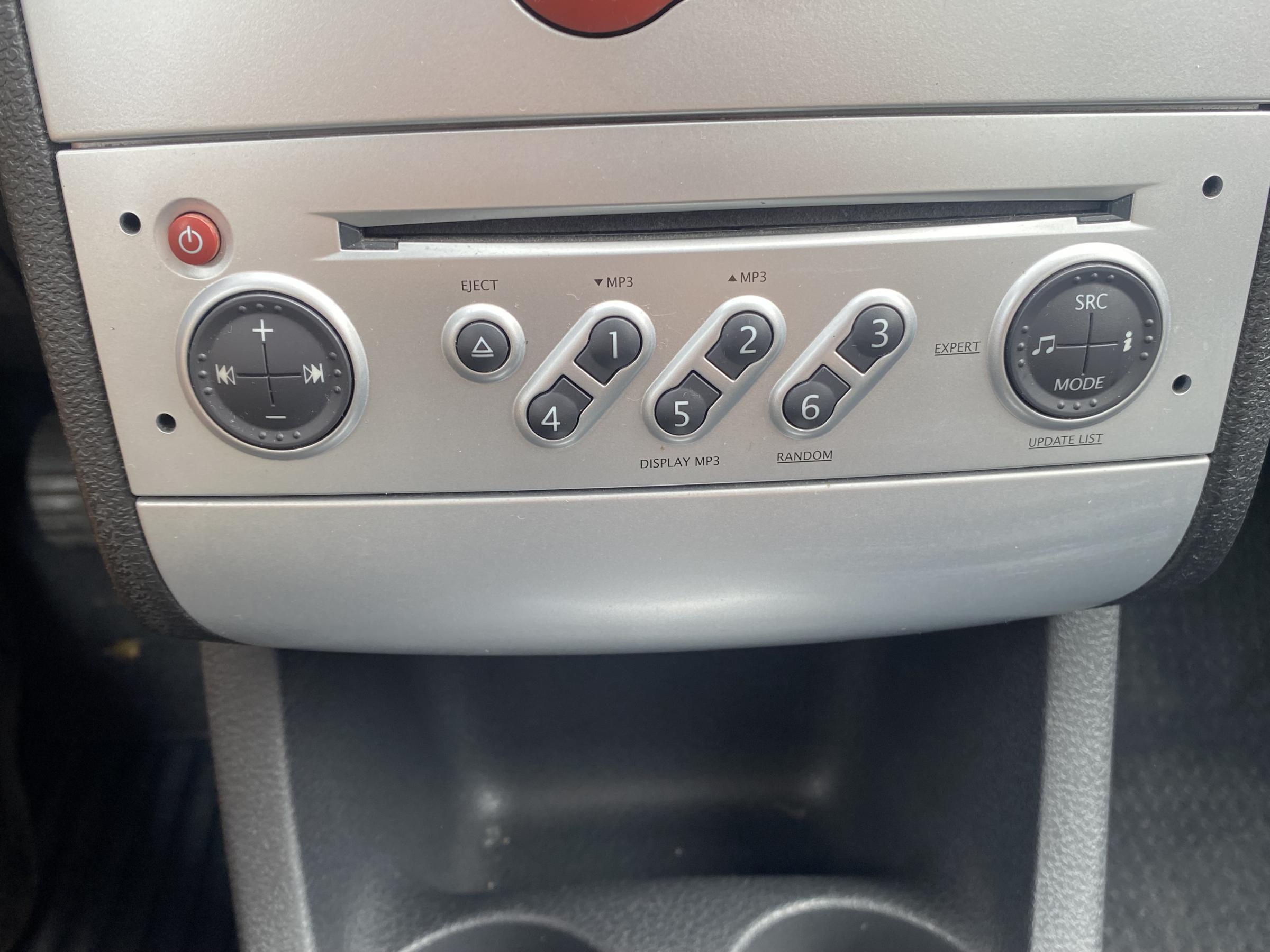 Renault Modus, 2008 - pohled č. 20