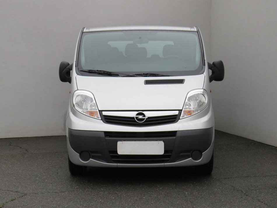 Opel Vivaro 2.0CDTi  8Míst