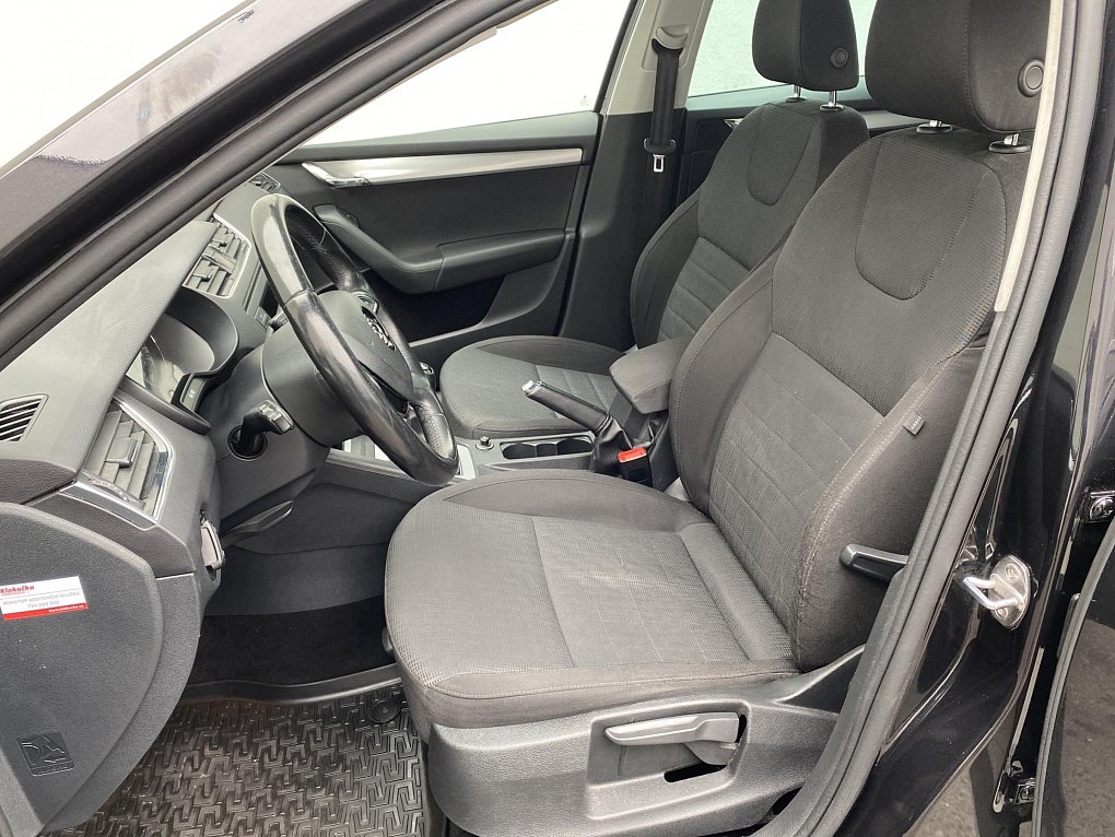 Škoda Octavia III 2.0TDi Elegance