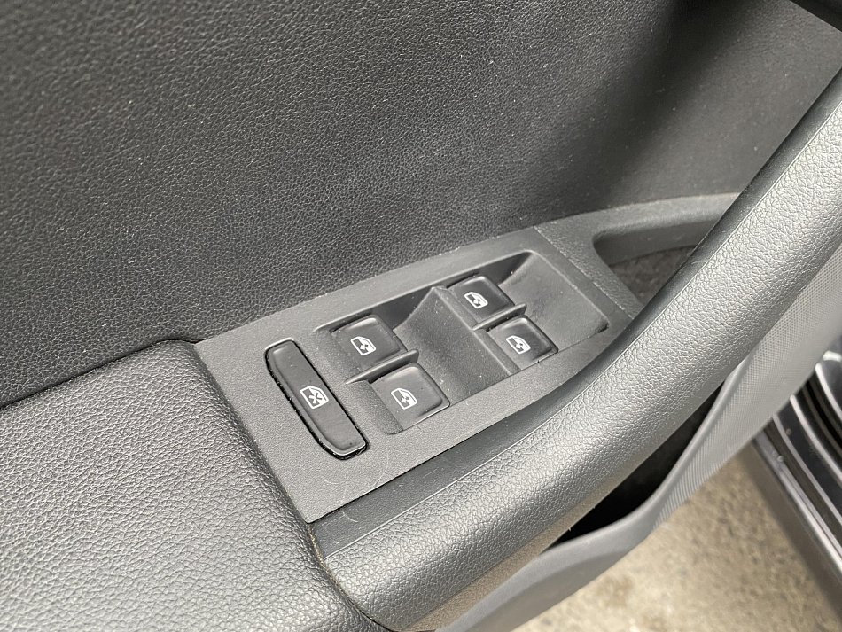 Škoda Octavia III 2.0TDi Elegance