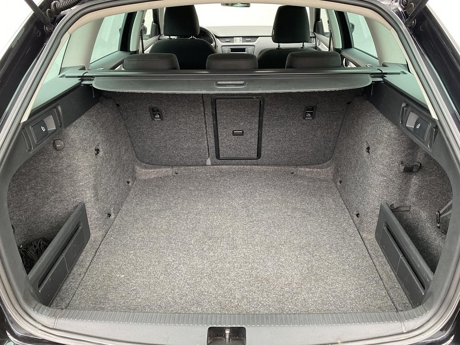 Škoda Octavia III 2.0TDi Elegance