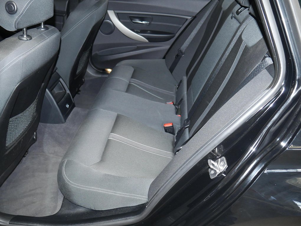 BMW Řada 3 318D 