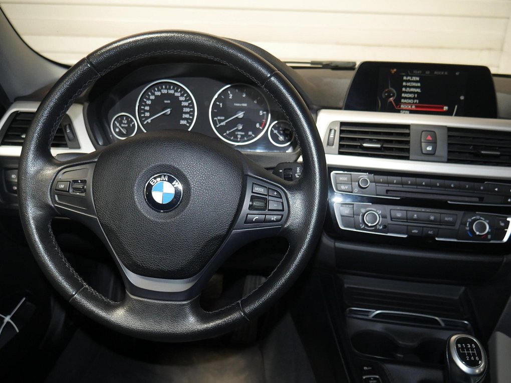 BMW Řada 3 318D 