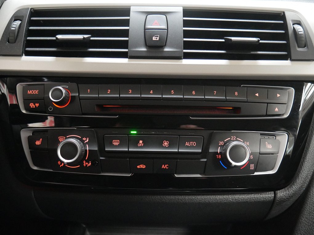 BMW Řada 3 318D 