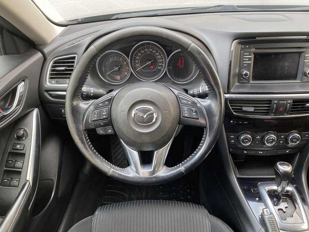 Mazda 6 2.0 i 