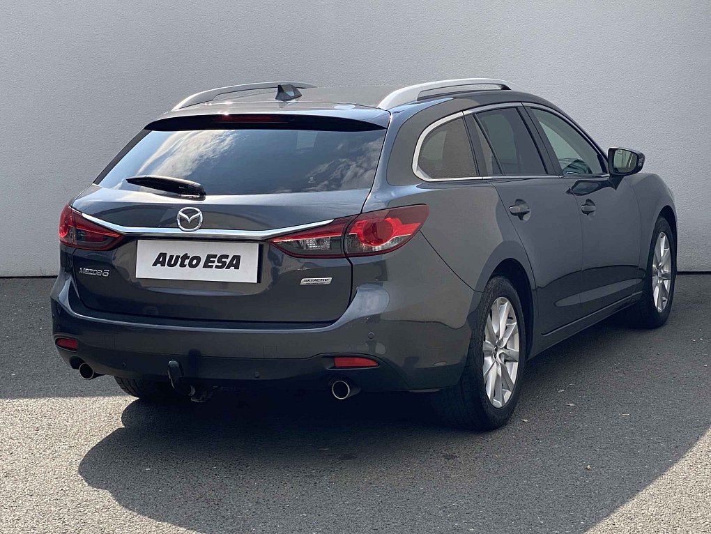 Mazda 6 2.0 i 